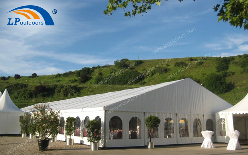 Открытый алюминиевый белый ПВХ Свадебный шатер-палатка может содержать 600 человек